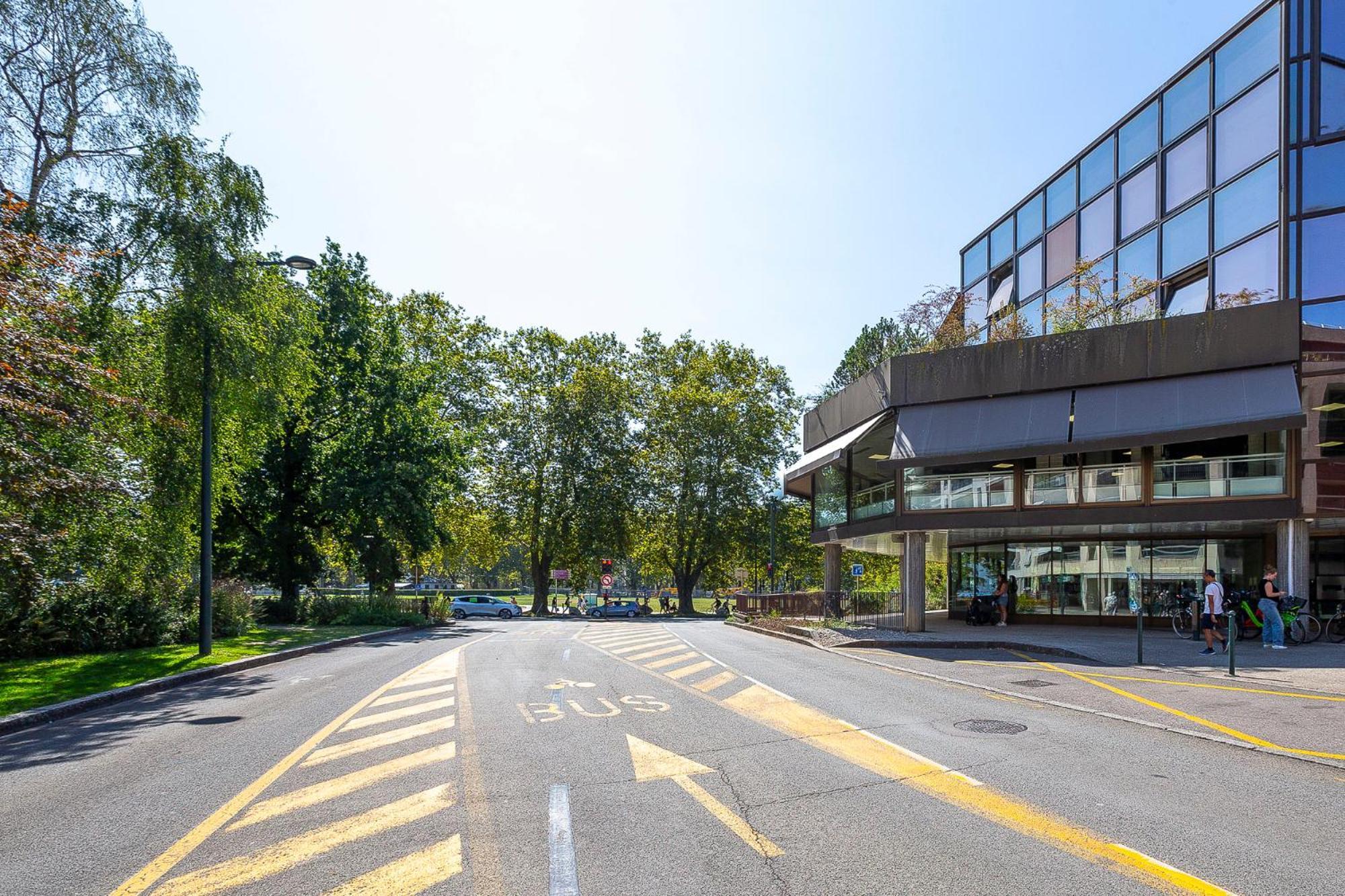 Appartement Moderne Au Coeur D'Annecy - A Deux Pas Du Lac Et De La Vieille Ville Экстерьер фото